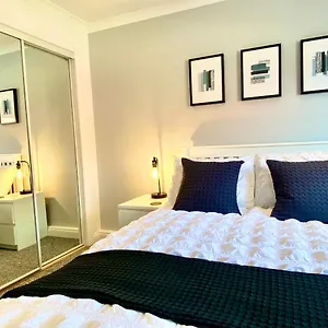 Corstorphine Townhouse: Spacious Near Murrayfield With Garden Edinburgh